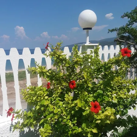 Per Mare Beachfront